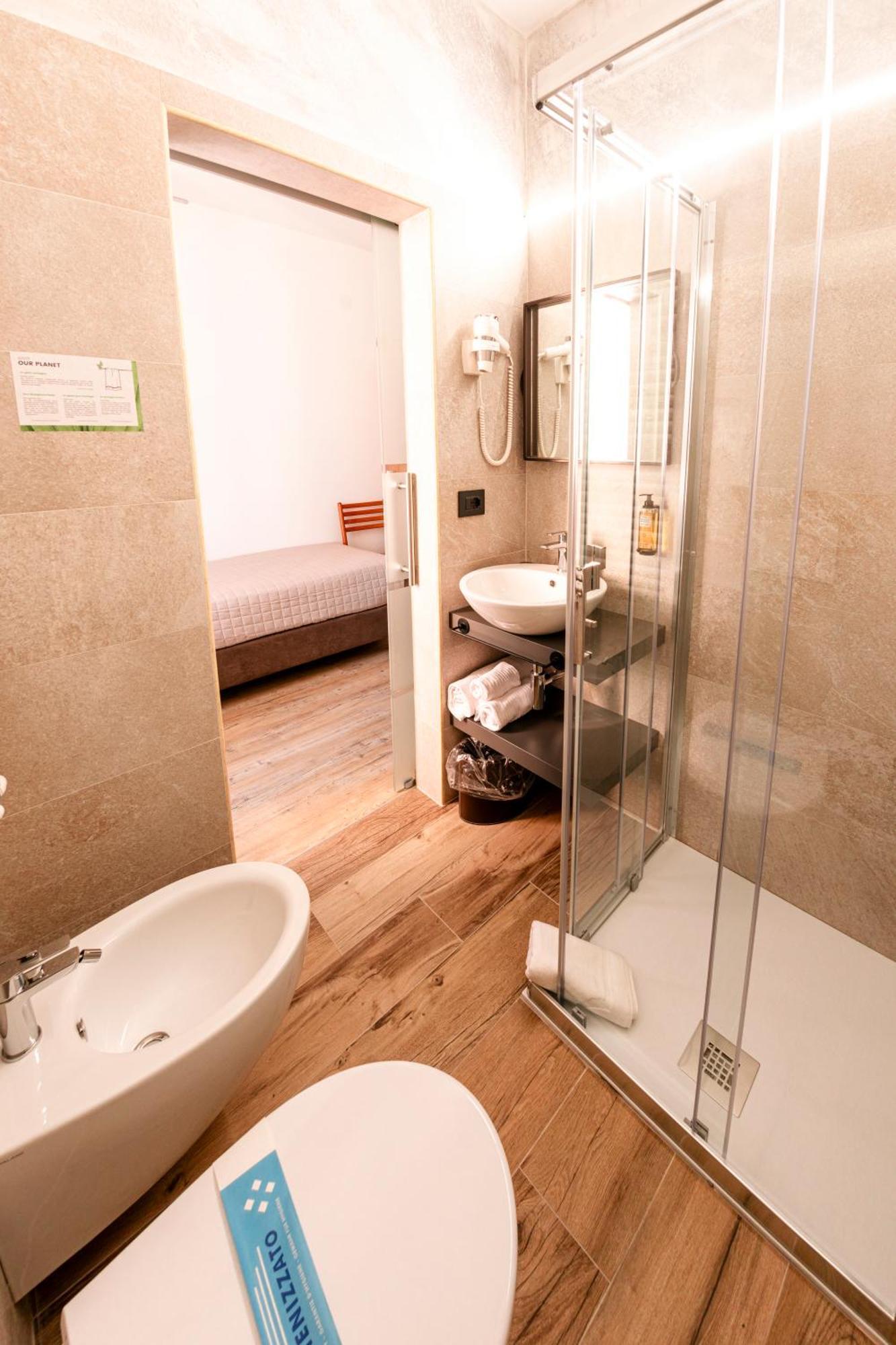 Hotel Vittoria Roncegno Buitenkant foto