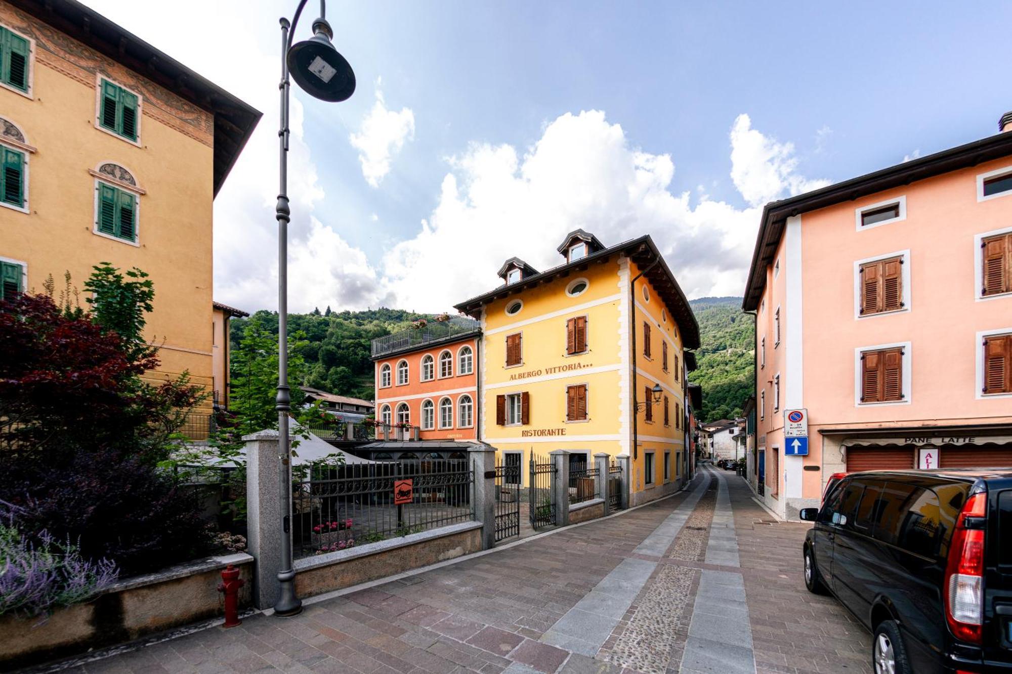 Hotel Vittoria Roncegno Buitenkant foto