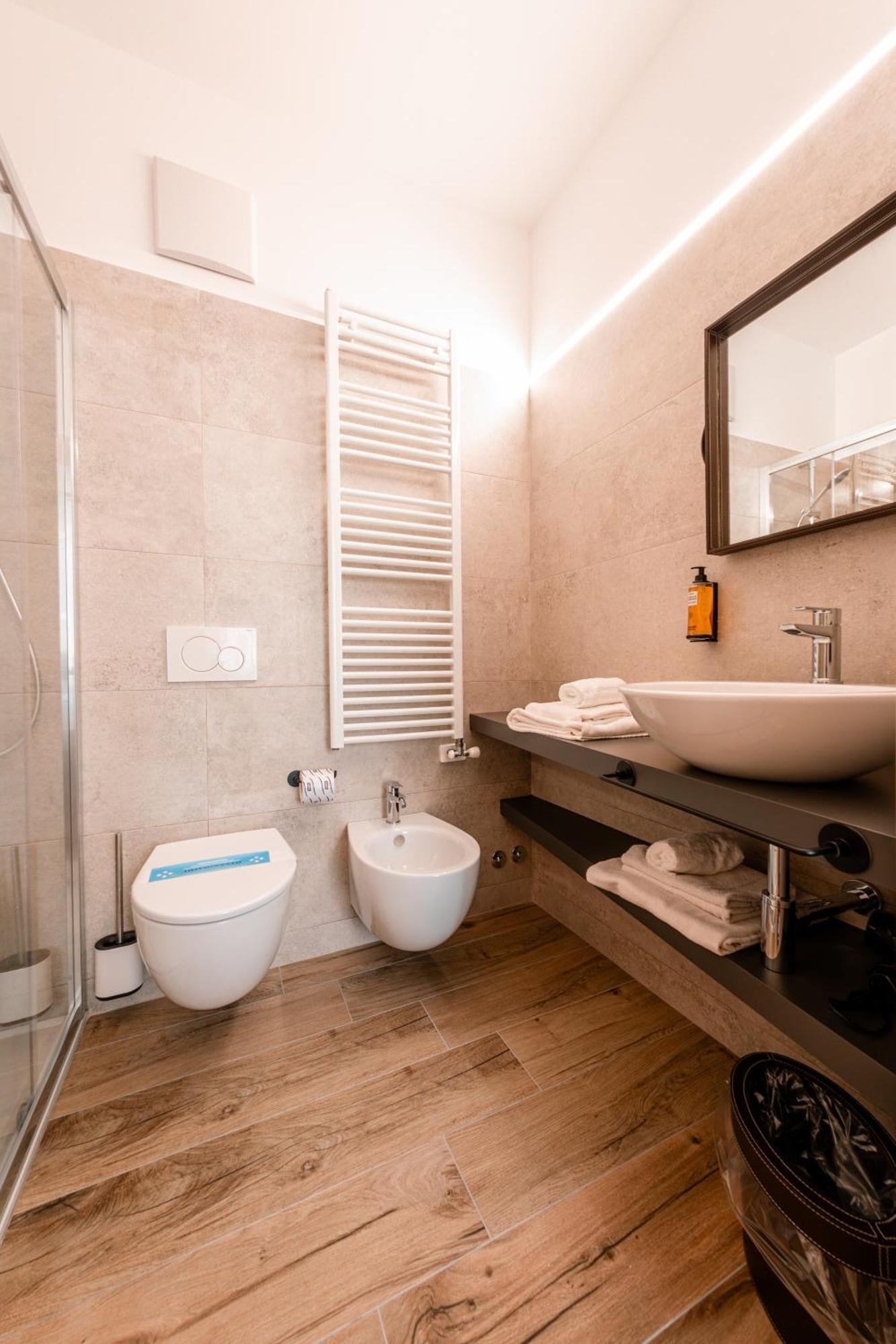 Hotel Vittoria Roncegno Buitenkant foto