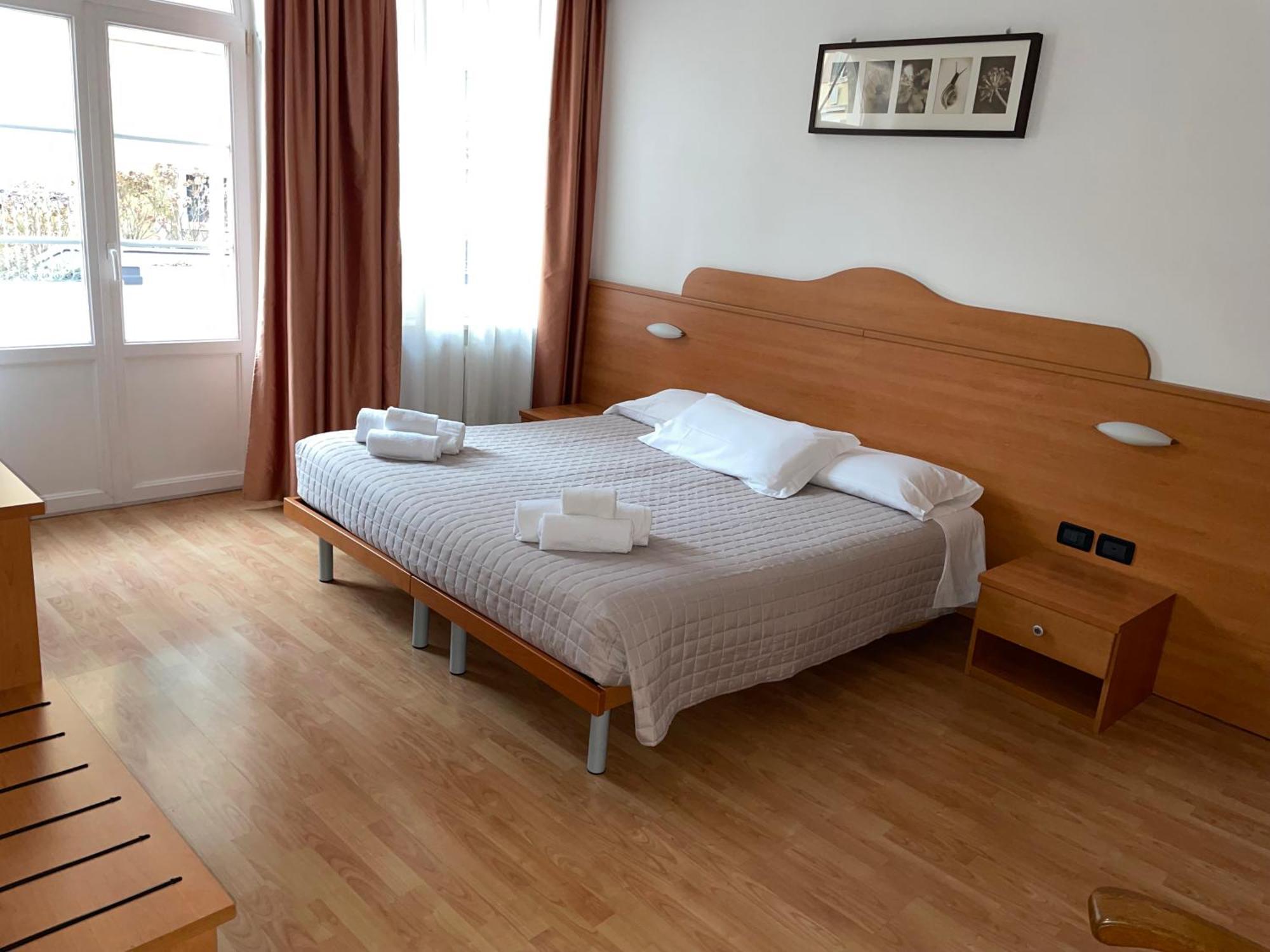 Hotel Vittoria Roncegno Buitenkant foto